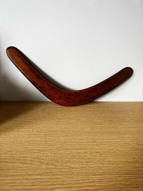 Vintage Wooden Boomerang in Rich Brown